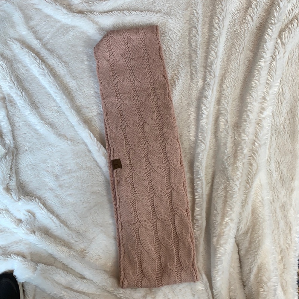 CC light pink infinity scarf 🧣 NWT